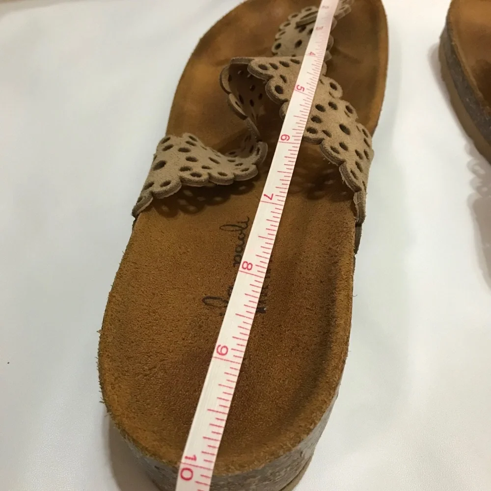 Mia Paoli Thong Sandals Leather Velour